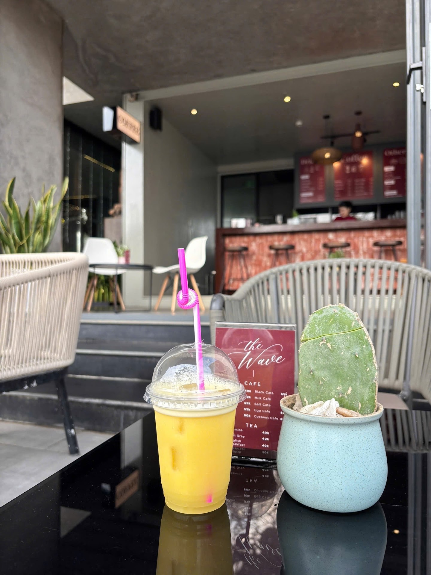 The Wave Cafe Da Nang