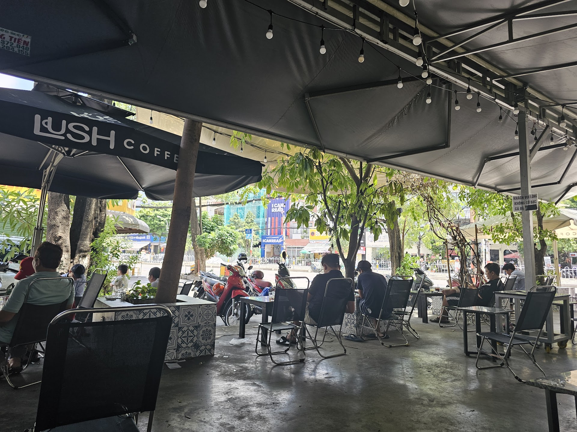 LUSH Coffee and more 24/7