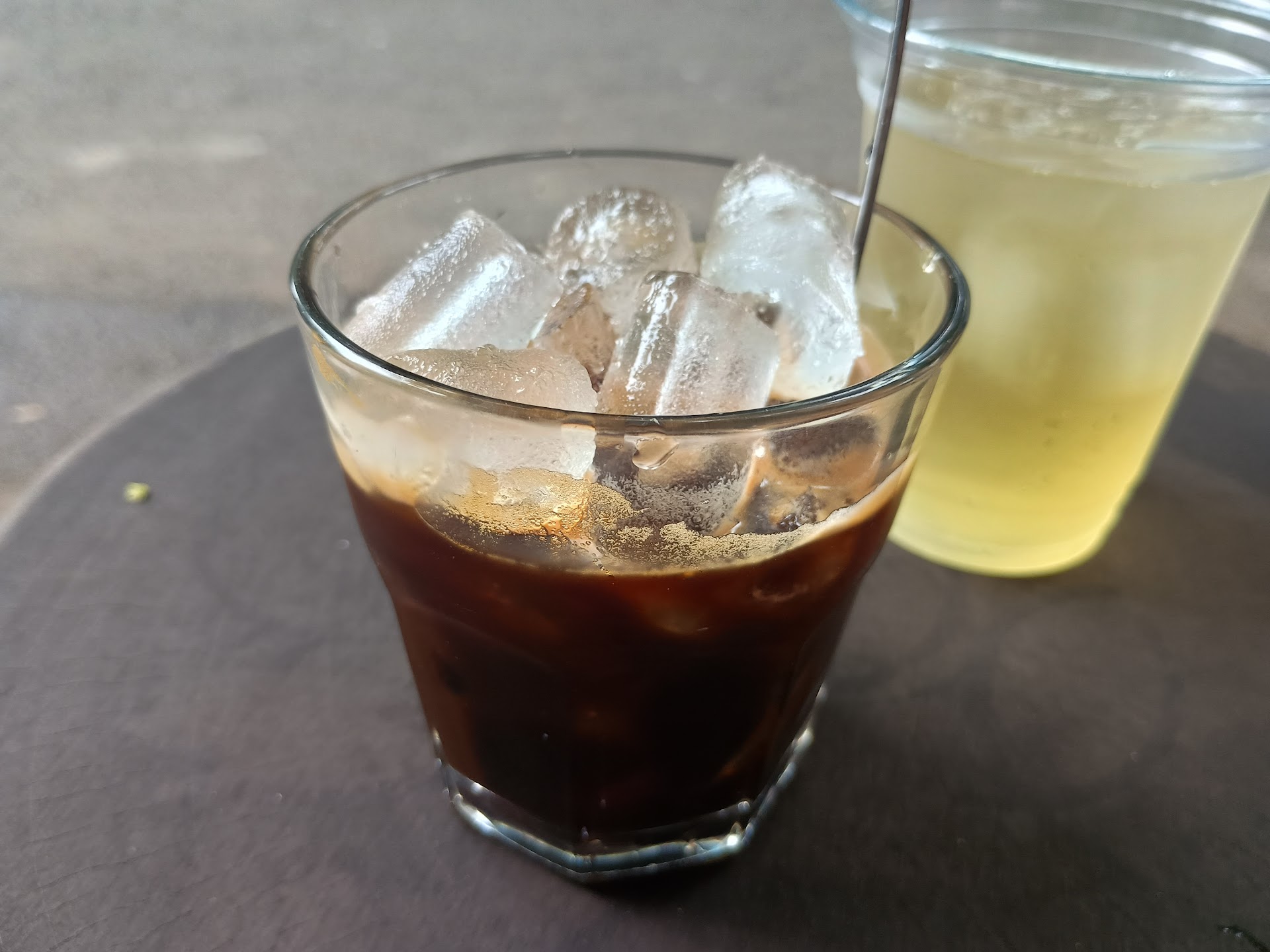 Tiệm cà phê số 6