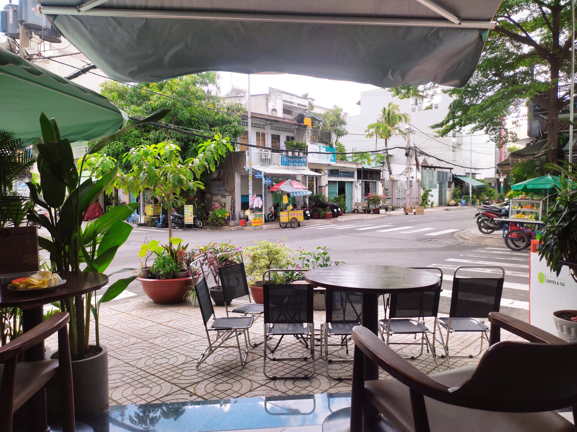 NEW CUP COFFEE & TEA