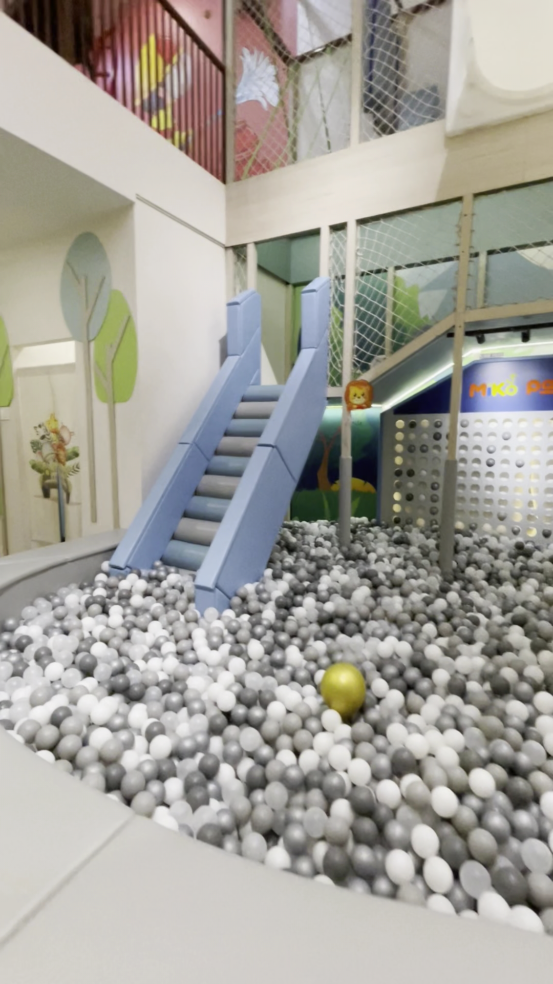 Miko Park Premium Kidsplay Cafe