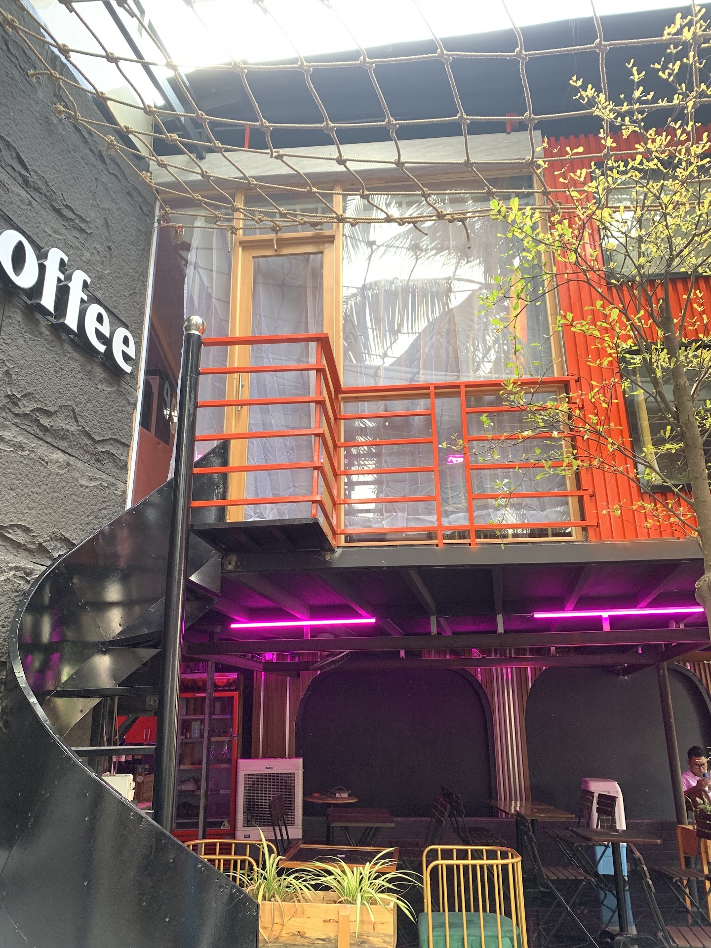 Box cafe-Trà sữa T&B