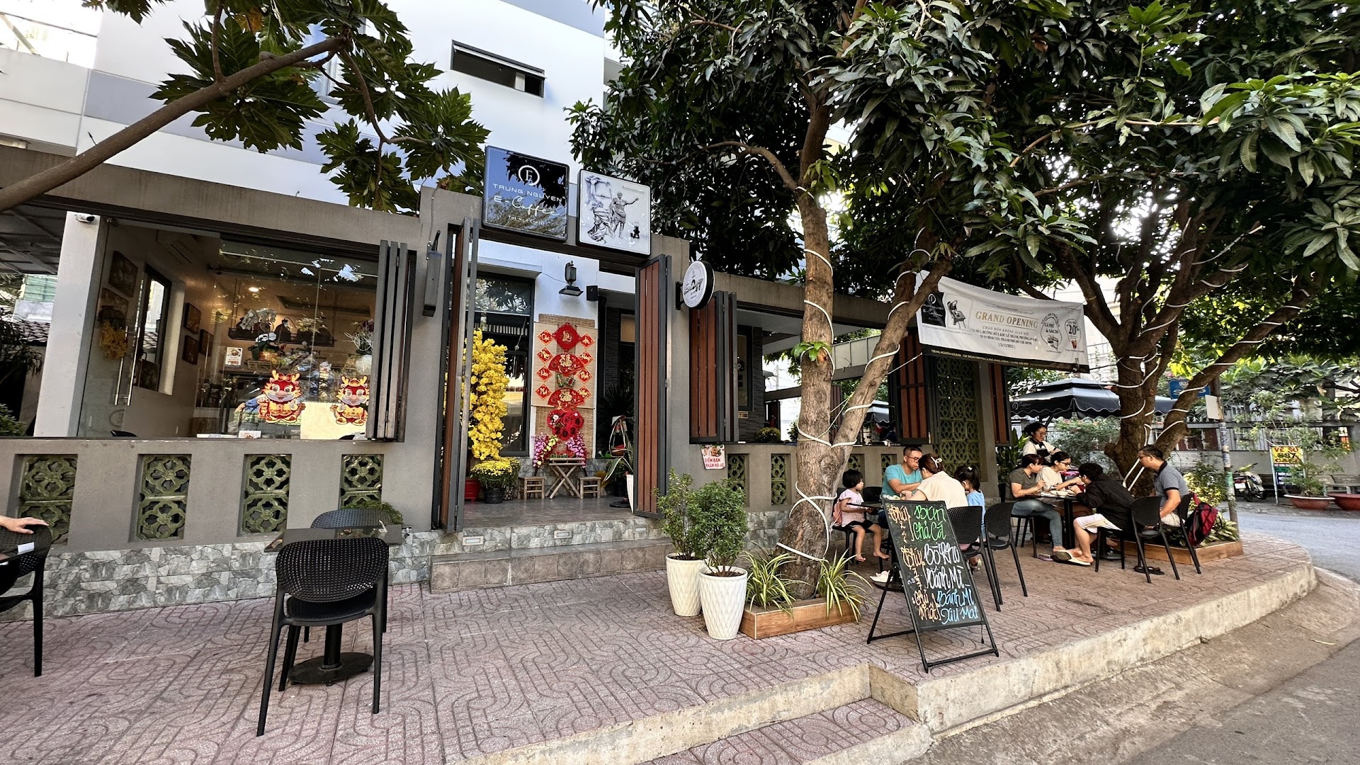 Trung Nguyên E-Coffee Lê Thành