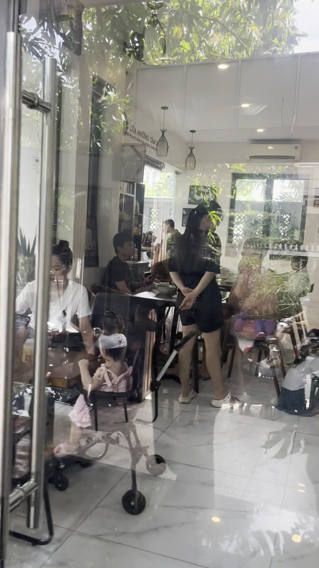 Trung Nguyên E-Coffee Lê Thành