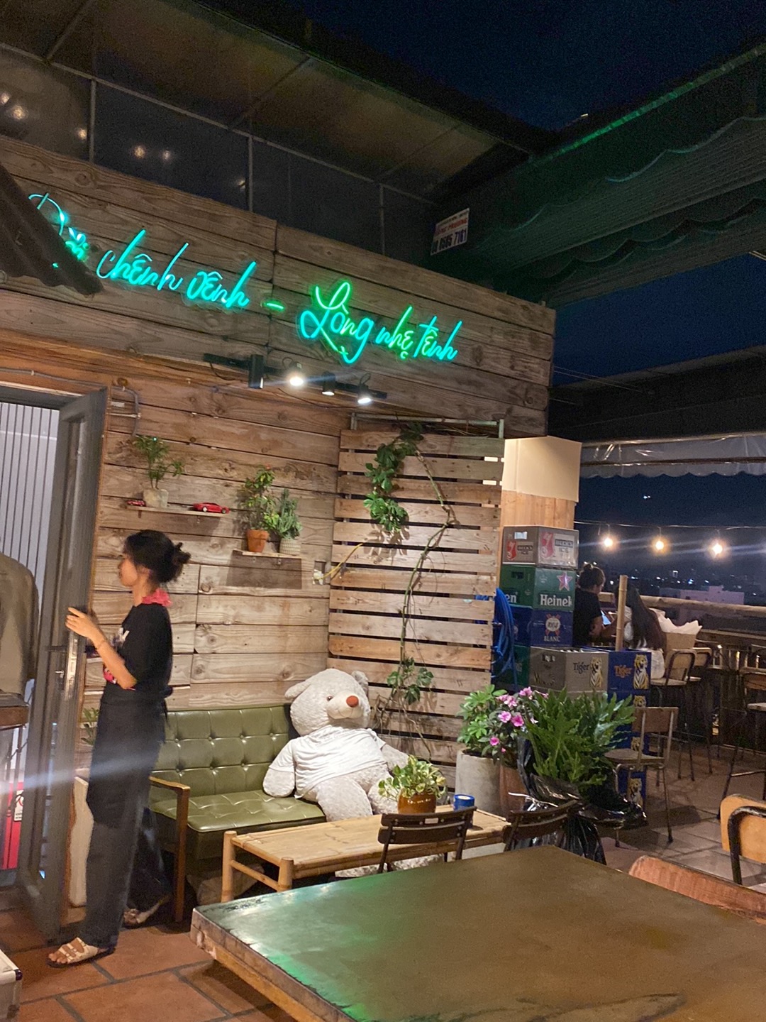 Chênh Vênh Rooftop