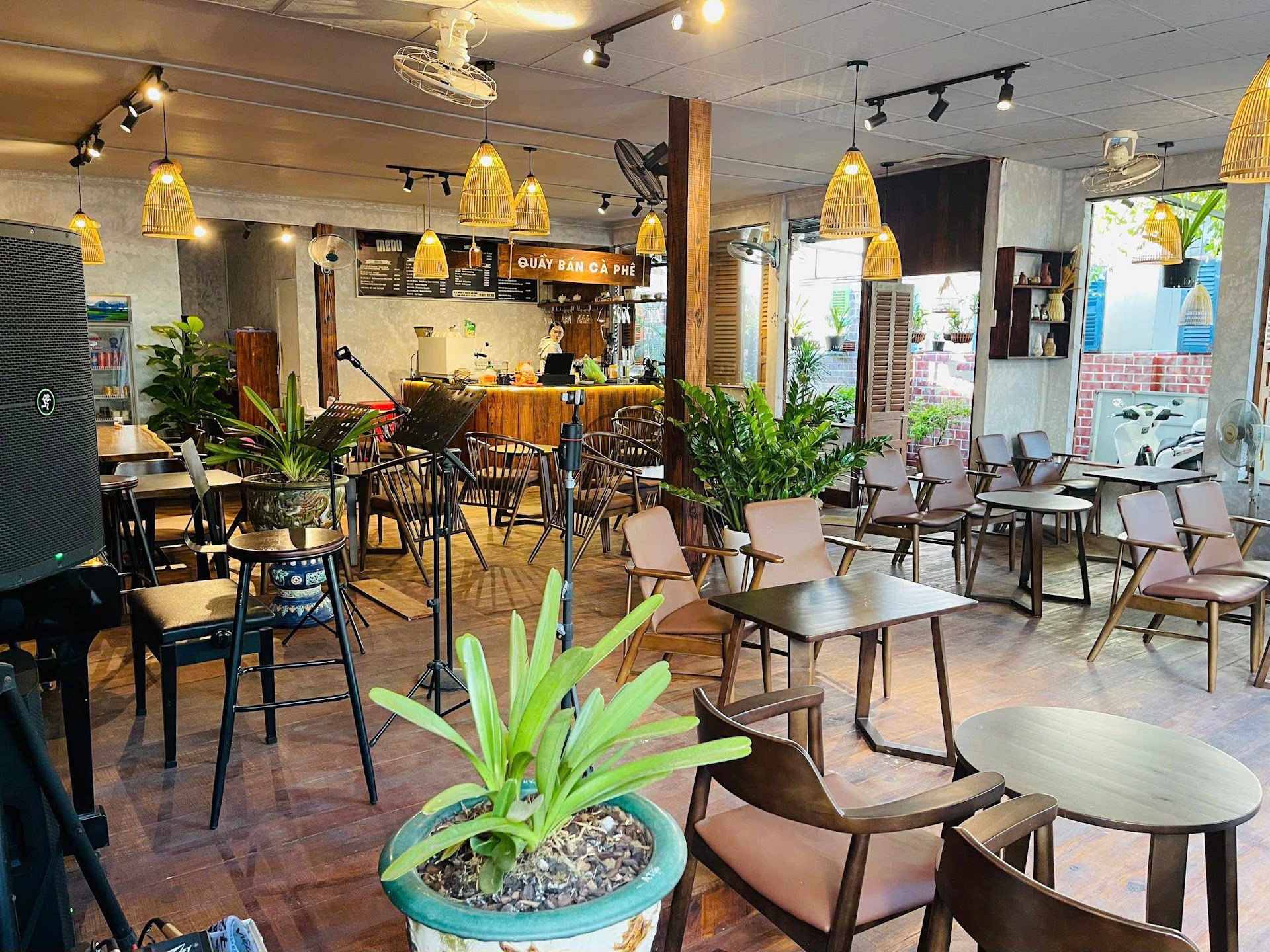 Acoustic Mộc Coffee