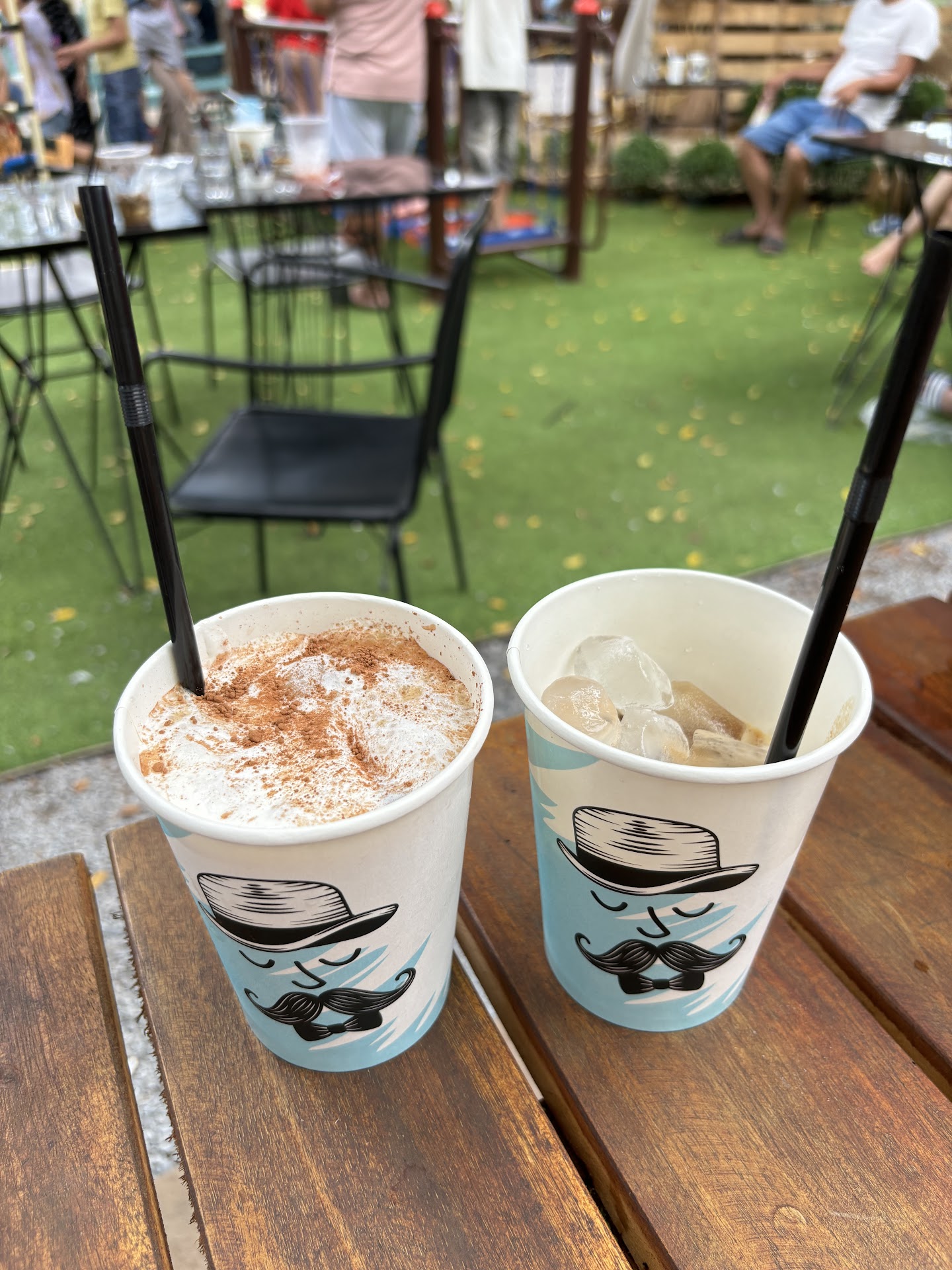 Mây Xuống Phố cafe chill