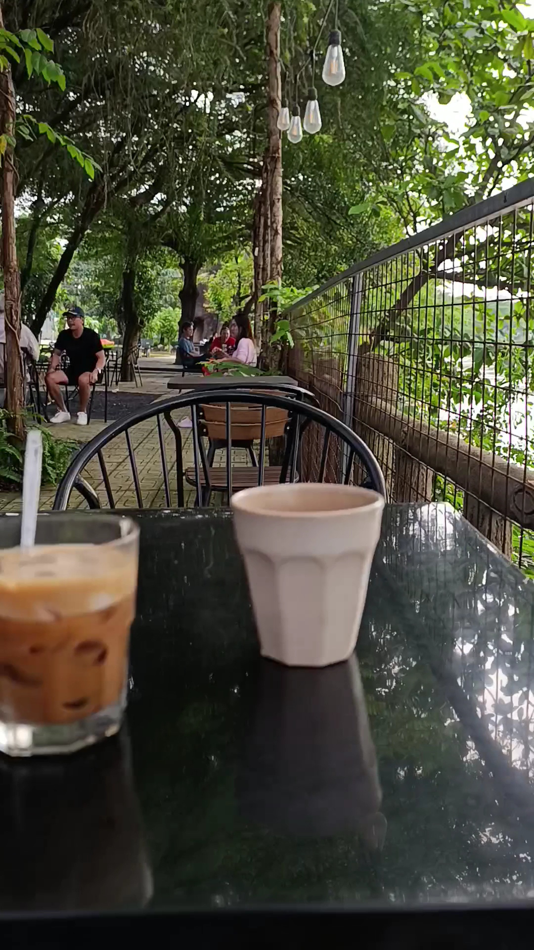 Mây Xuống Phố cafe chill