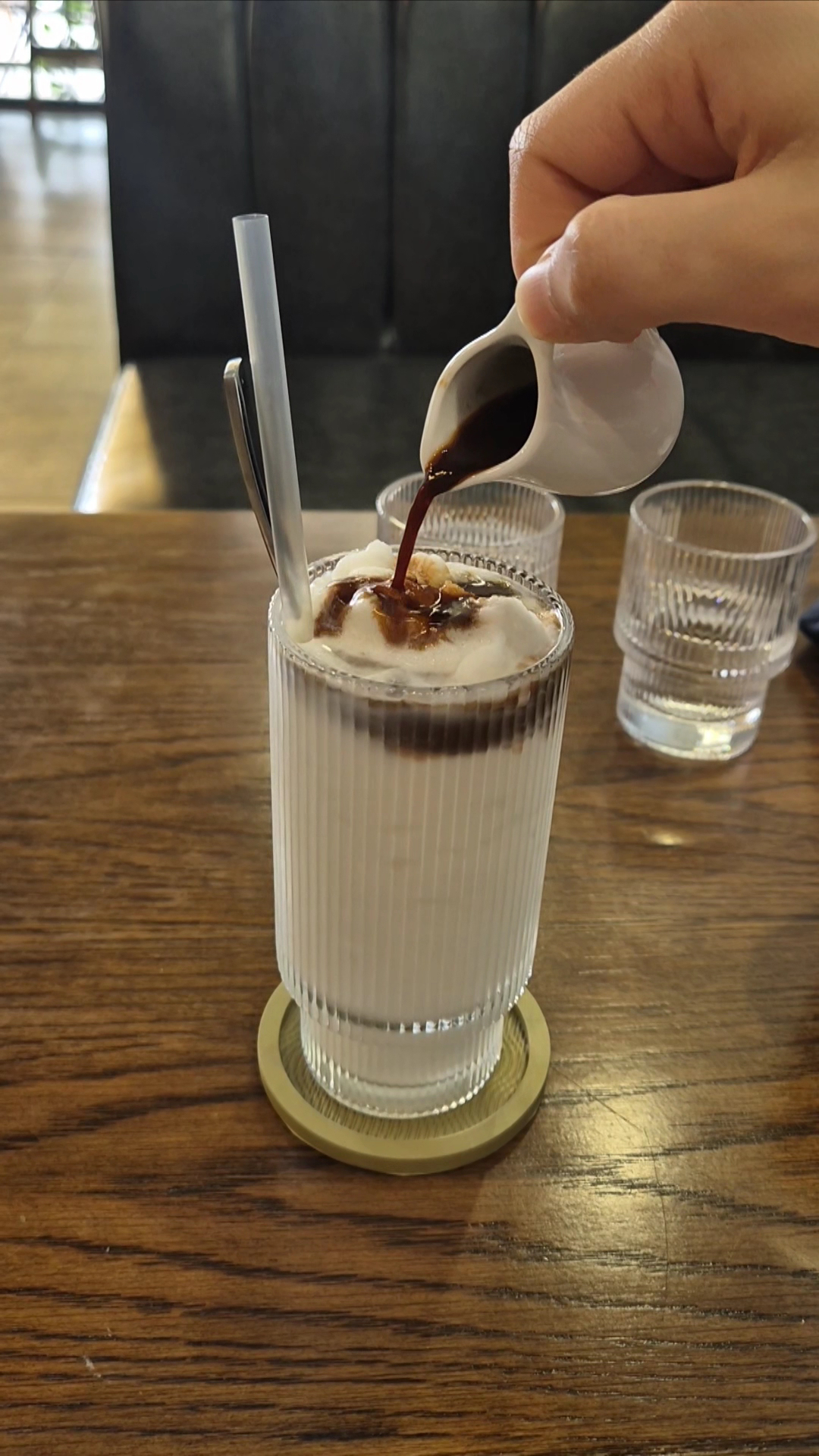 Mix Coffee & Apartment