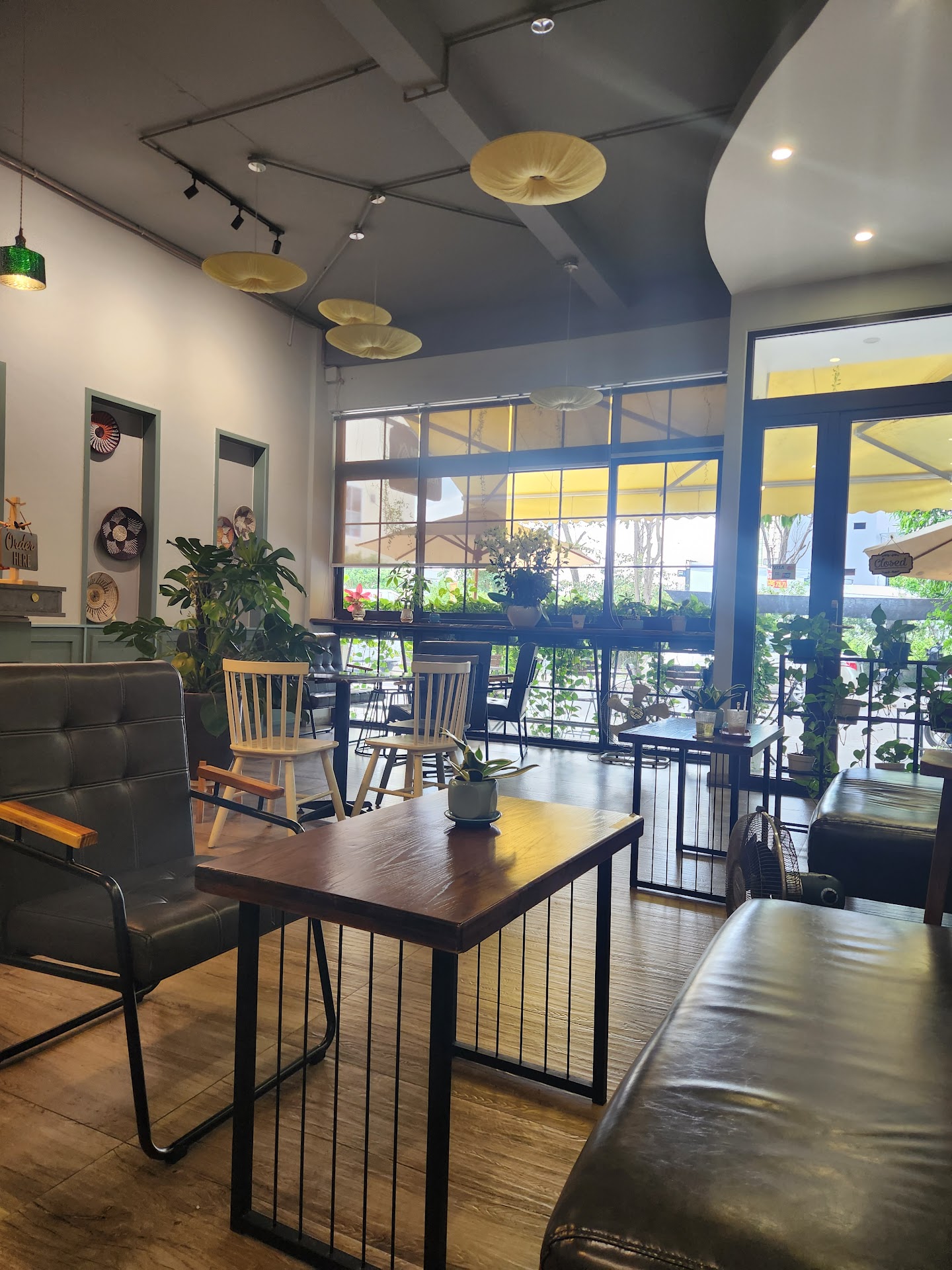 Mix Coffee & Apartment