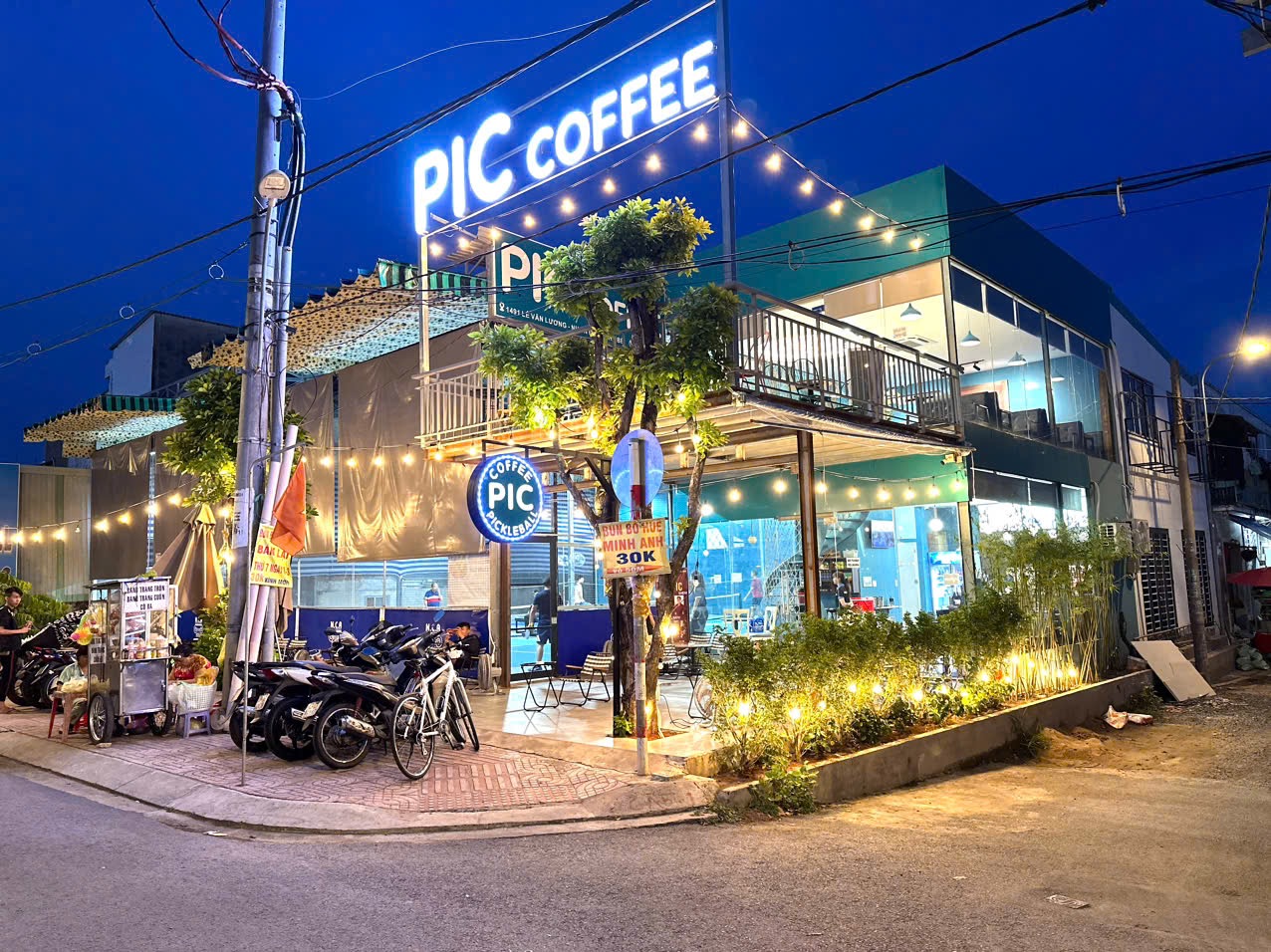 PIC COFFEE ( Sân pickleball + coffee)