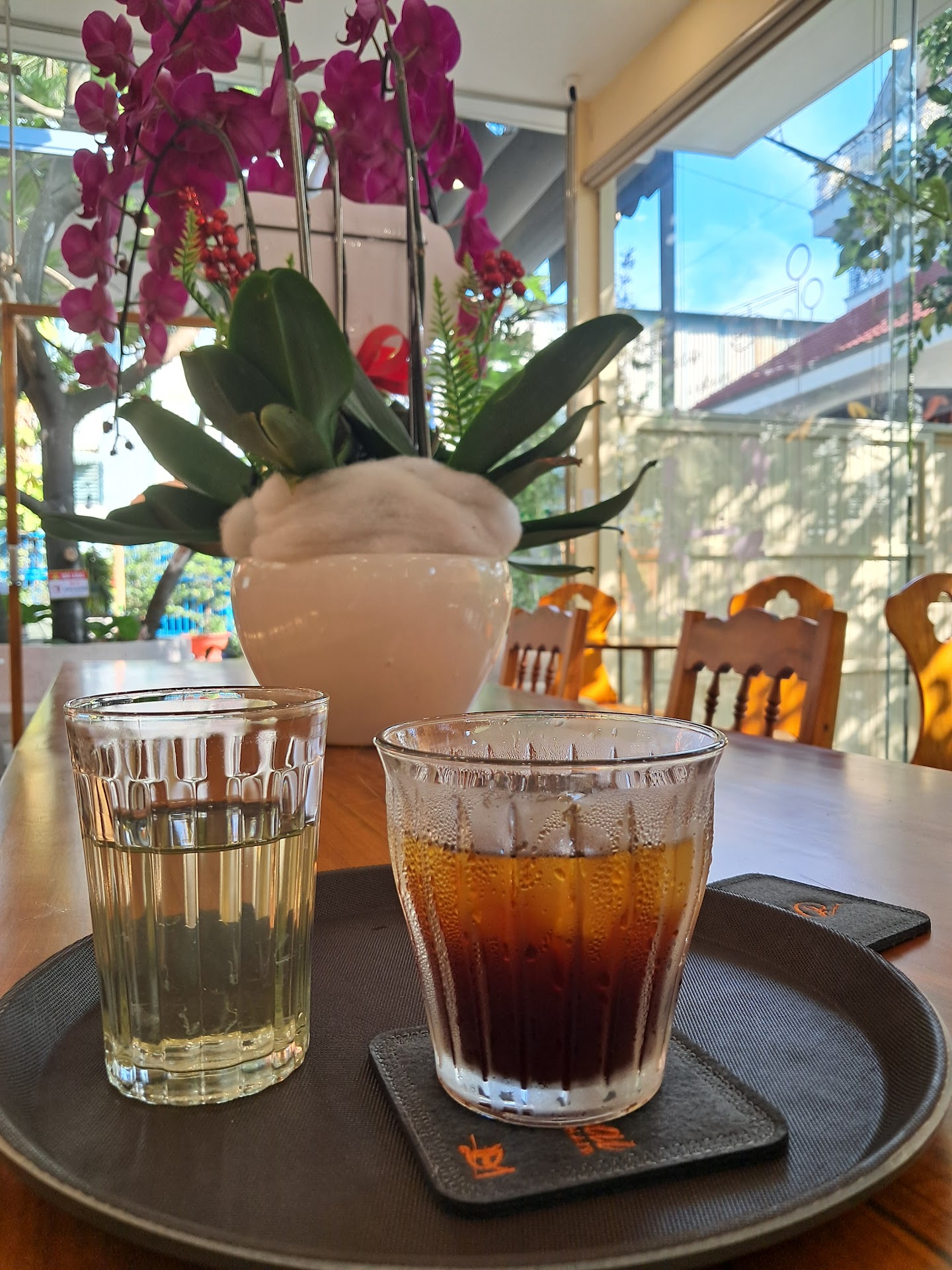 Đảo Mai Coffee Chain