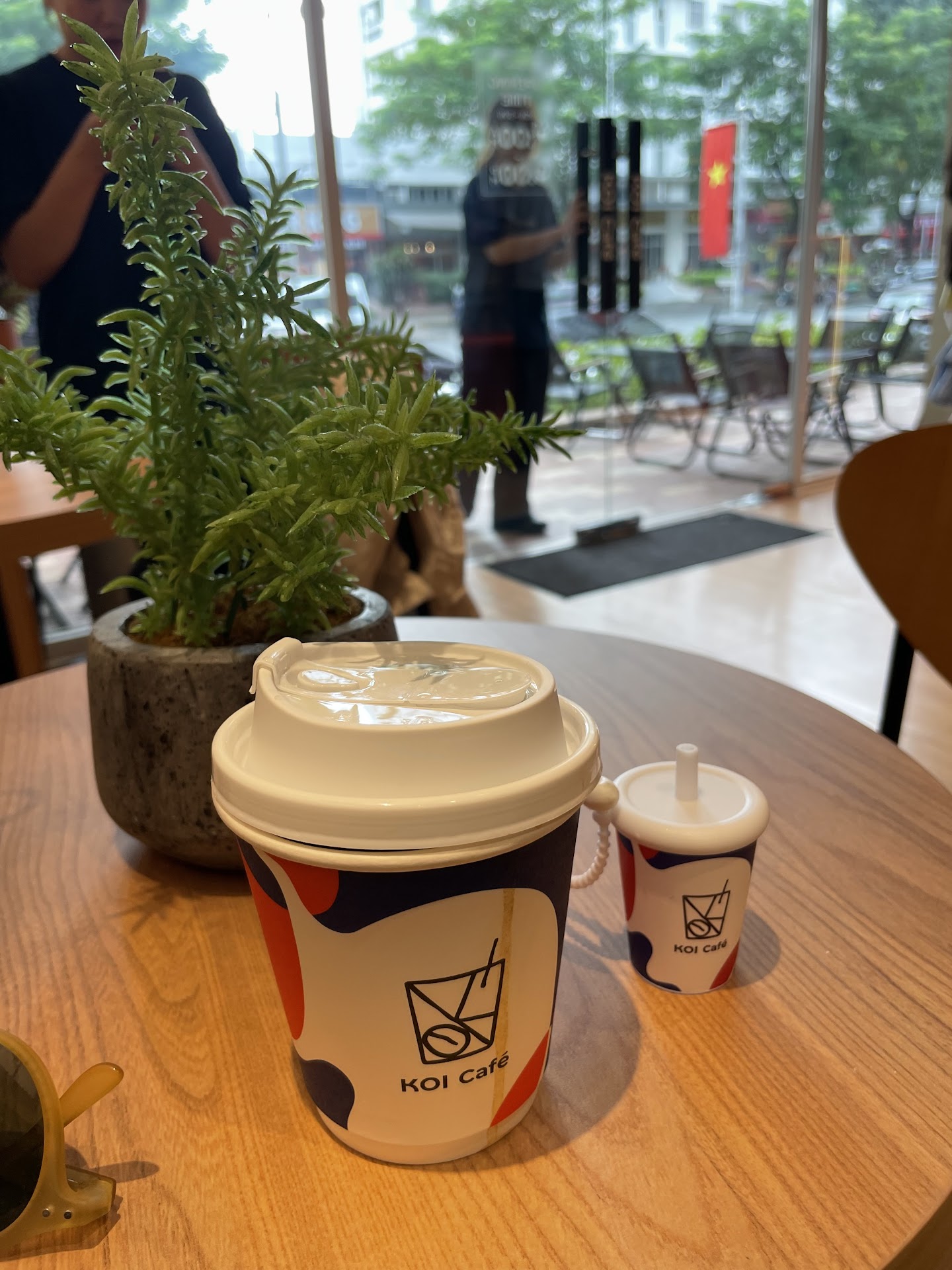 KOI Café Nguyễn Đức Cảnh