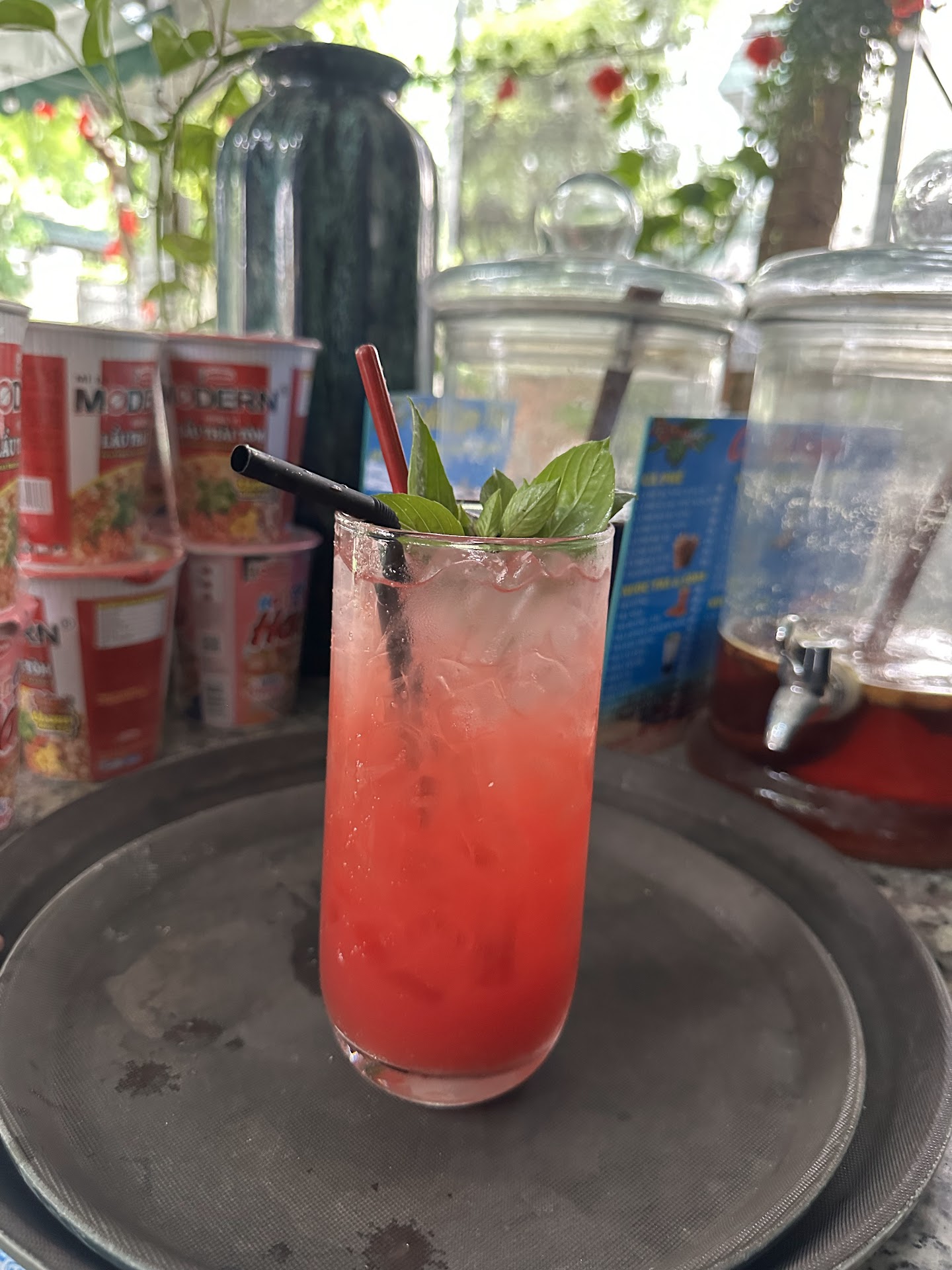 CAFE NGON - CAFE VÕNG - TRẠM XẠC XE ĐIỆN