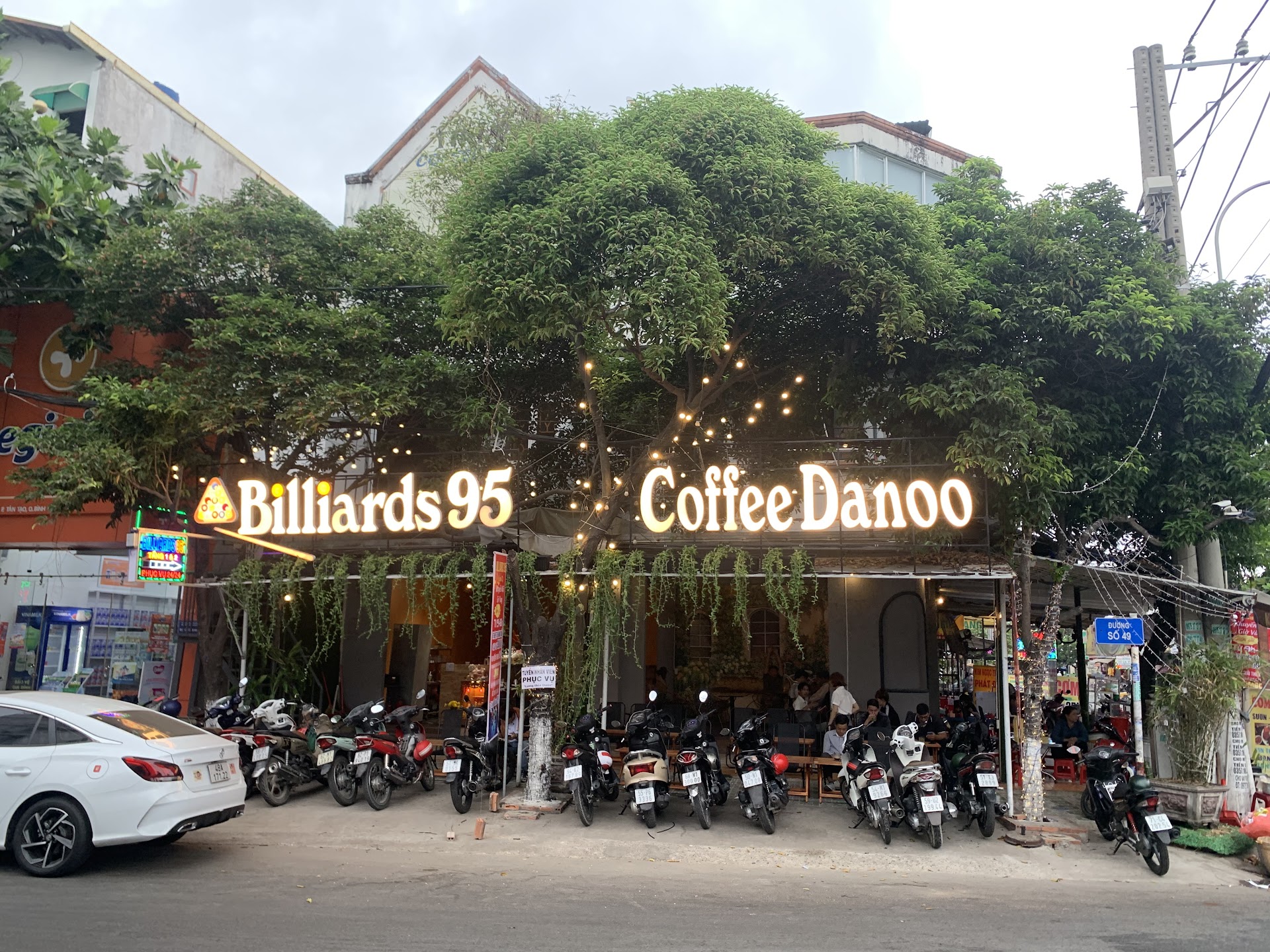 Coffee Danoo & Billiards 95
