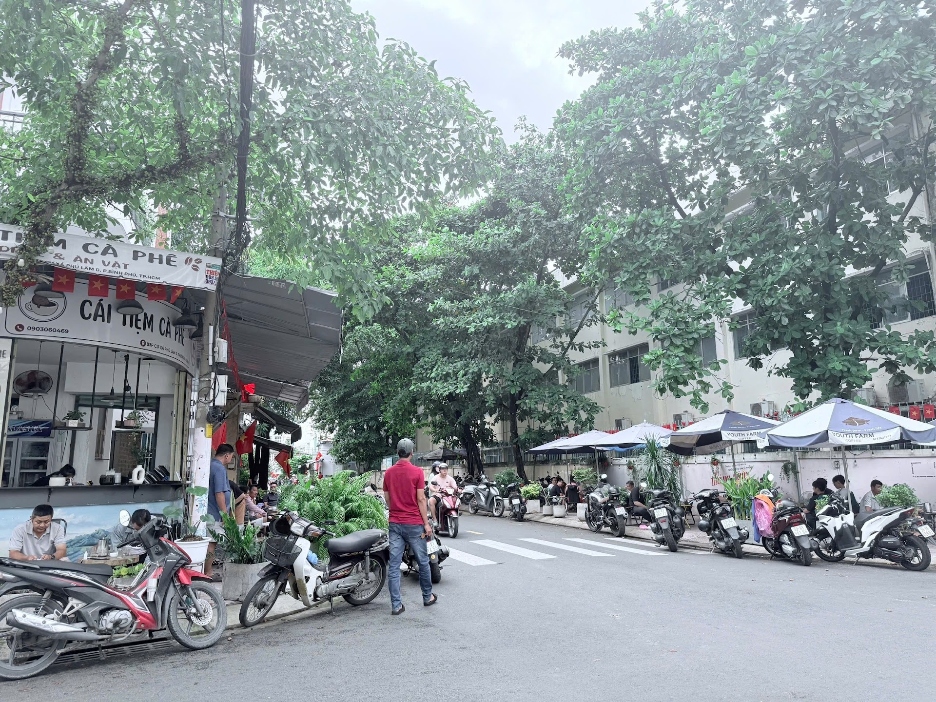 Cái tiệm cà phê