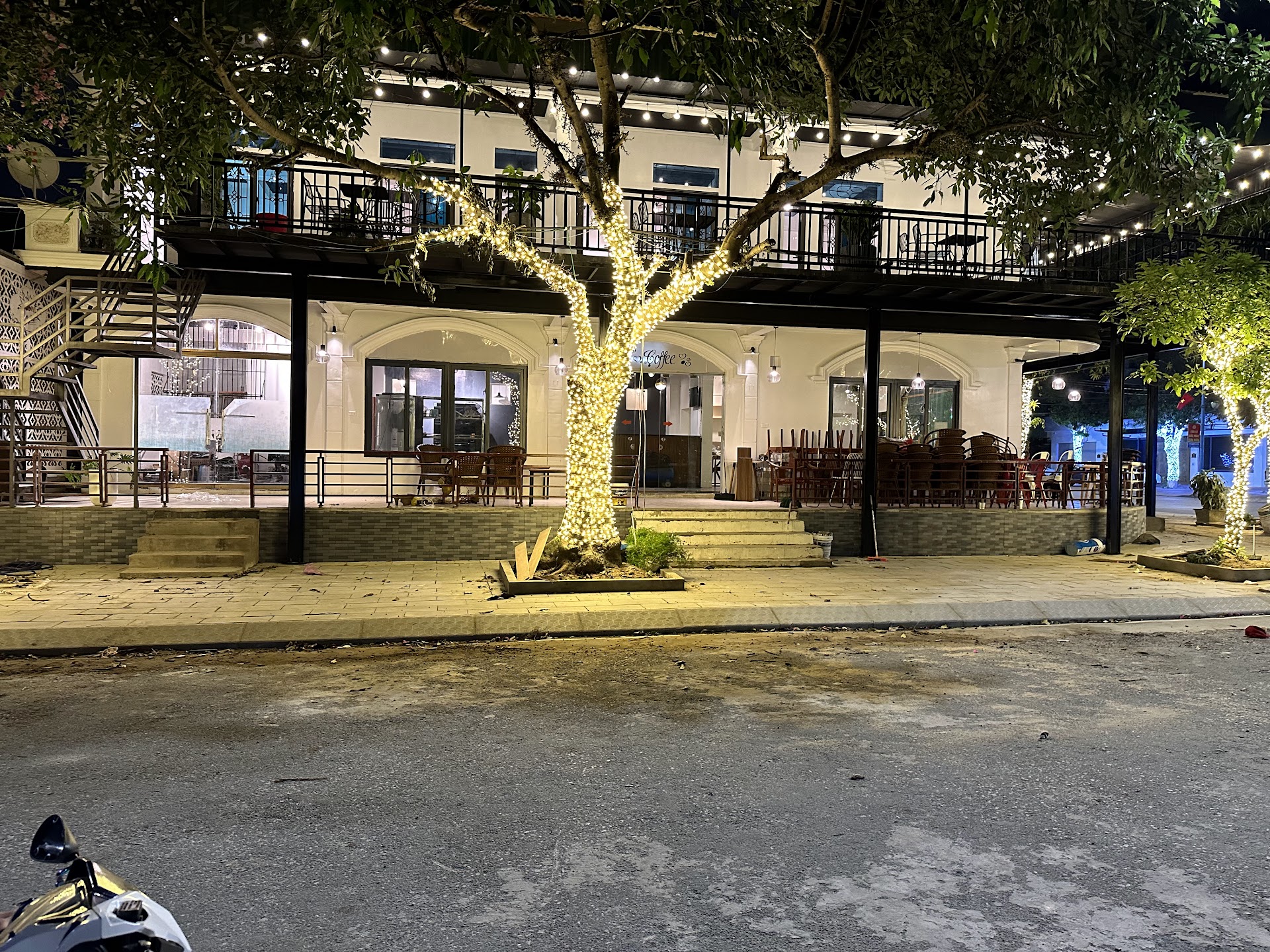 Boom Coffee billiards