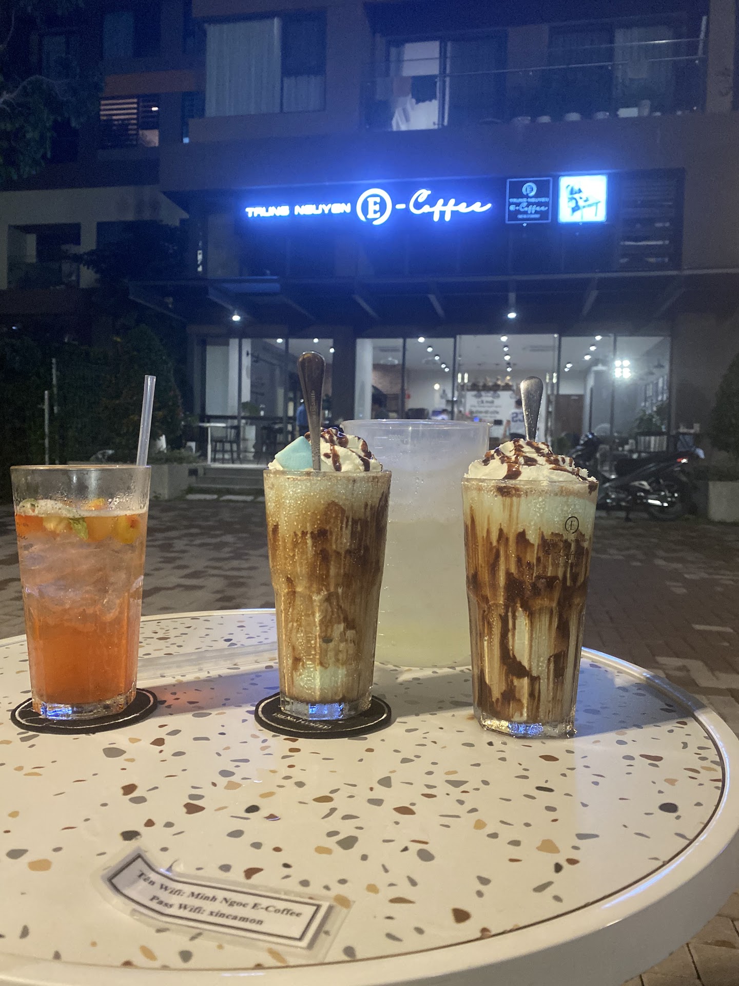 Minh Ngọc E - Coffee | Coffee view đẹp Bình Chánh | Coffee ngon Mizuki