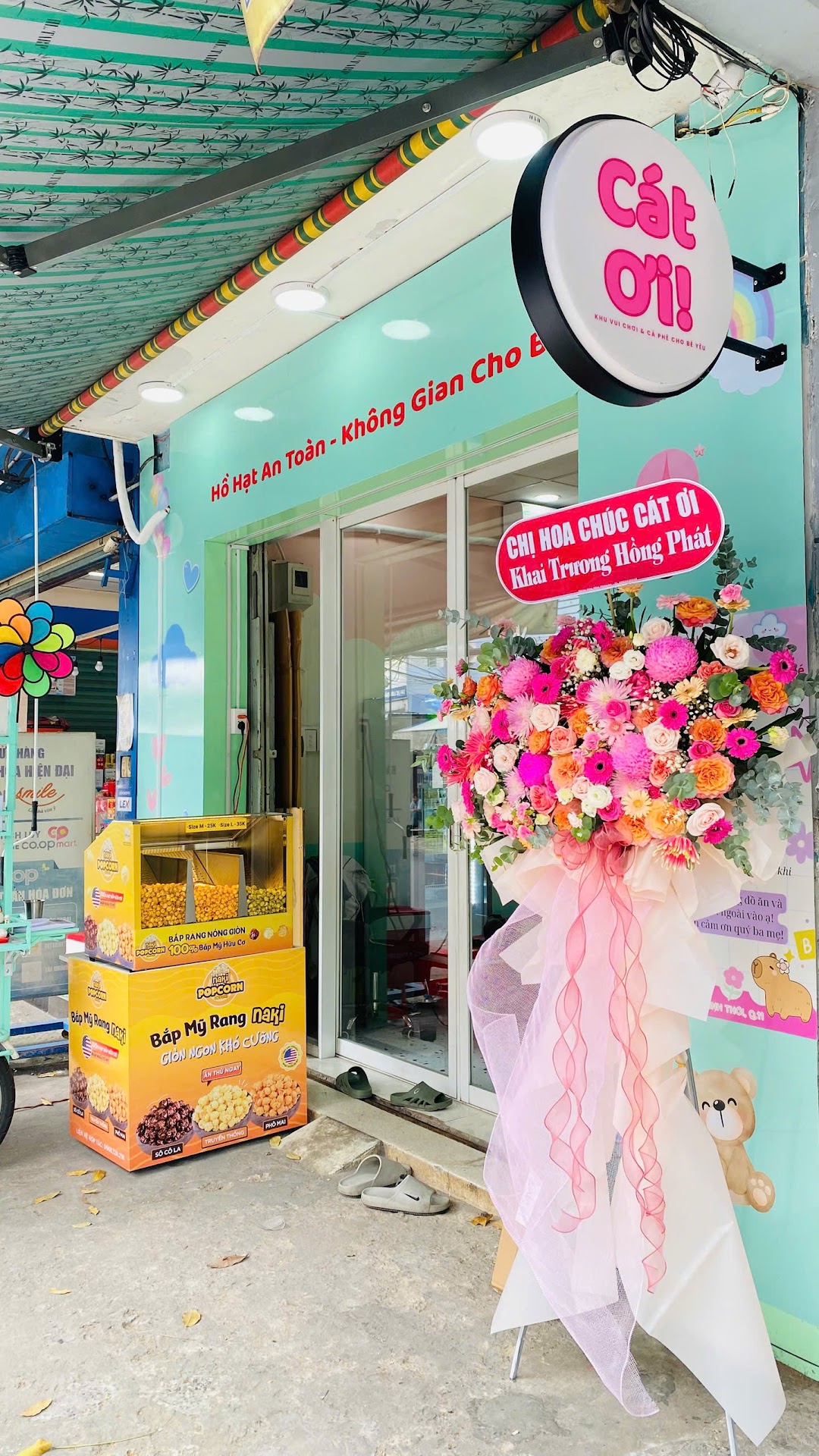 Cát Ơi - Khu Vui Chơi & Cà Phê Trẻ Em