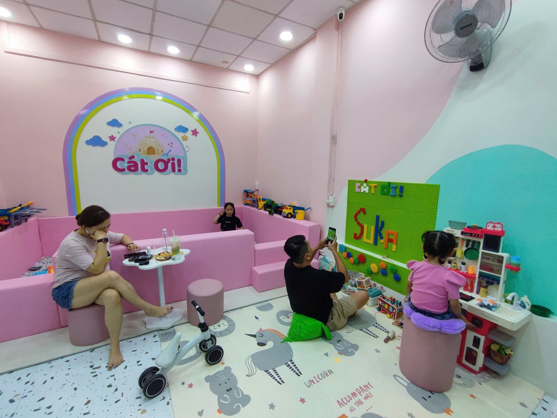 Cát Ơi - Khu Vui Chơi & Cà Phê Trẻ Em