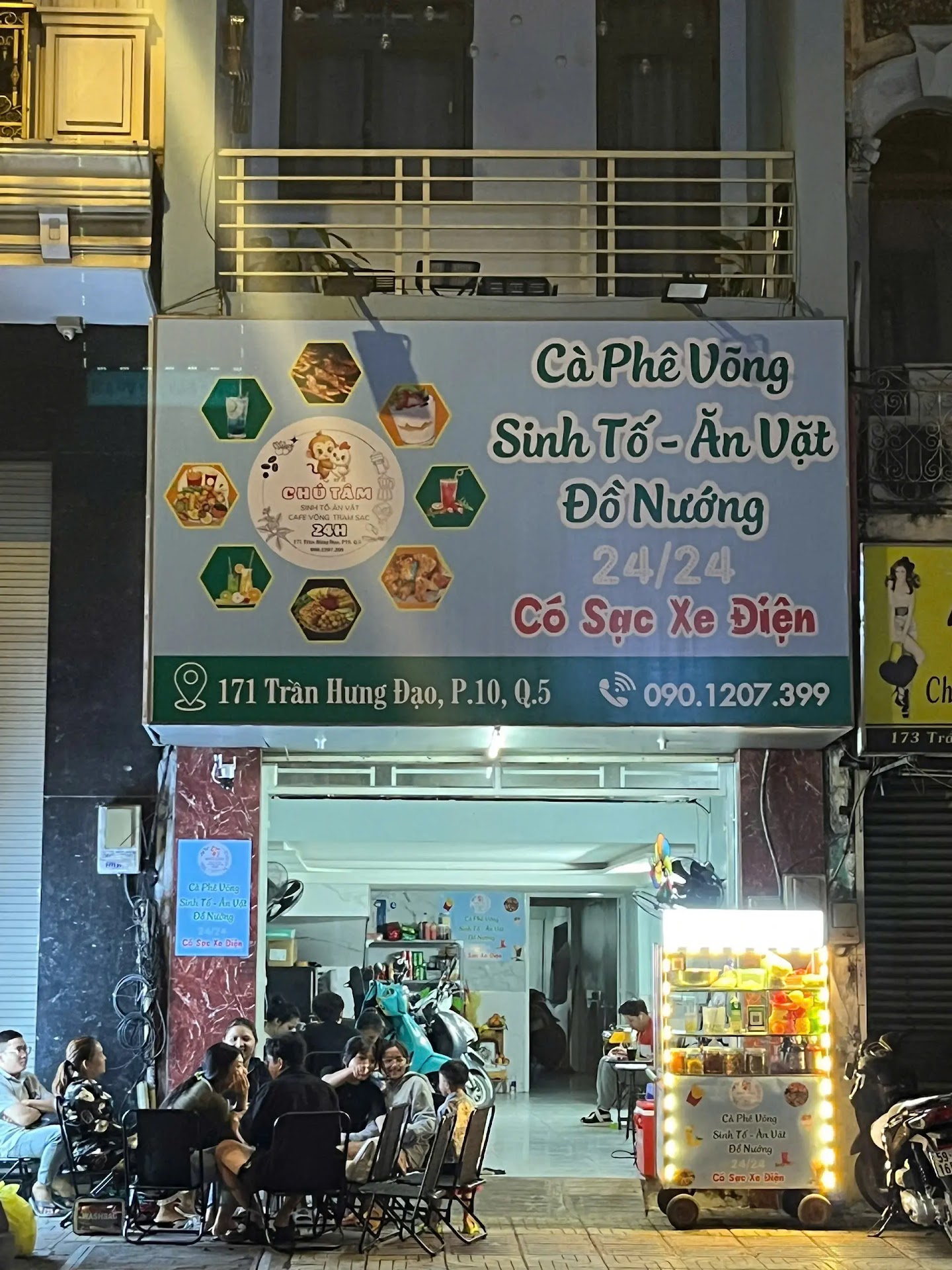 Cafe-sinh tố-ăn vặt CHÚ TÂM